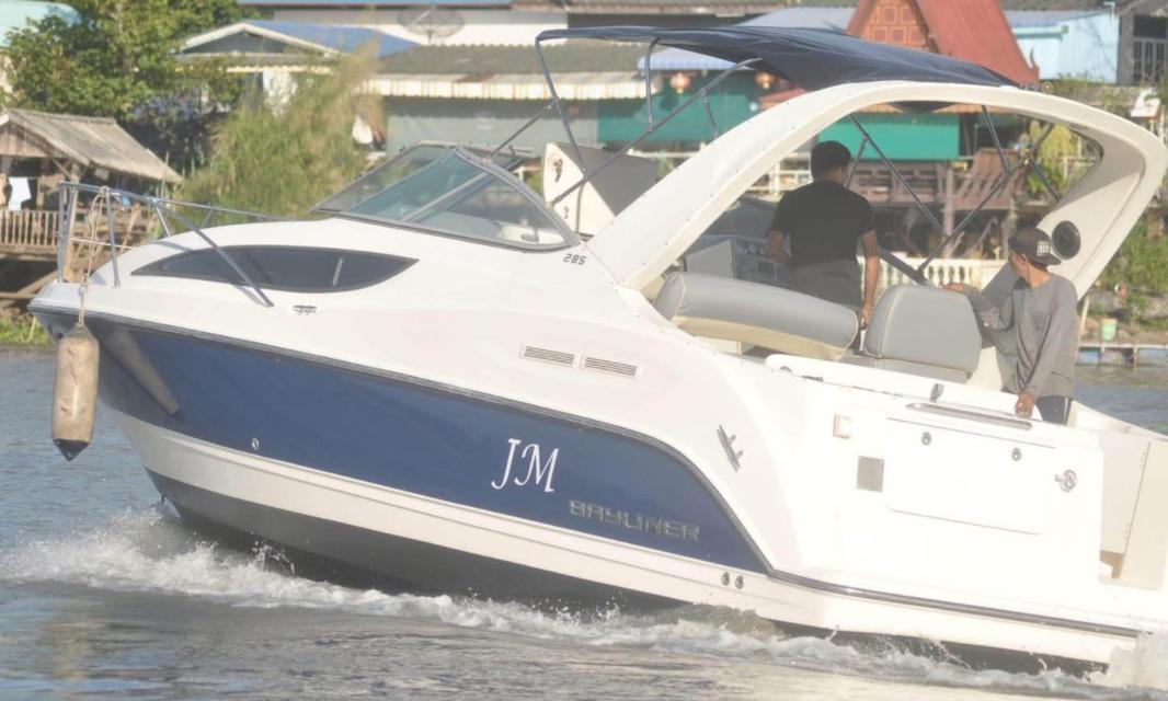 เรือยอร์ช Bayliner ปี 2009 สภาพนางฟ้า 4