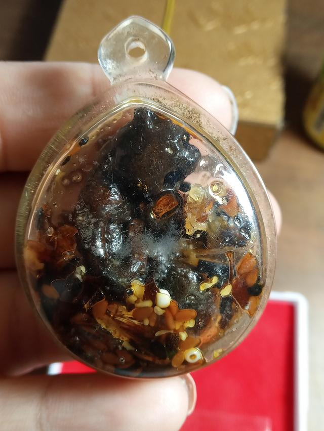 ลูกกรอก