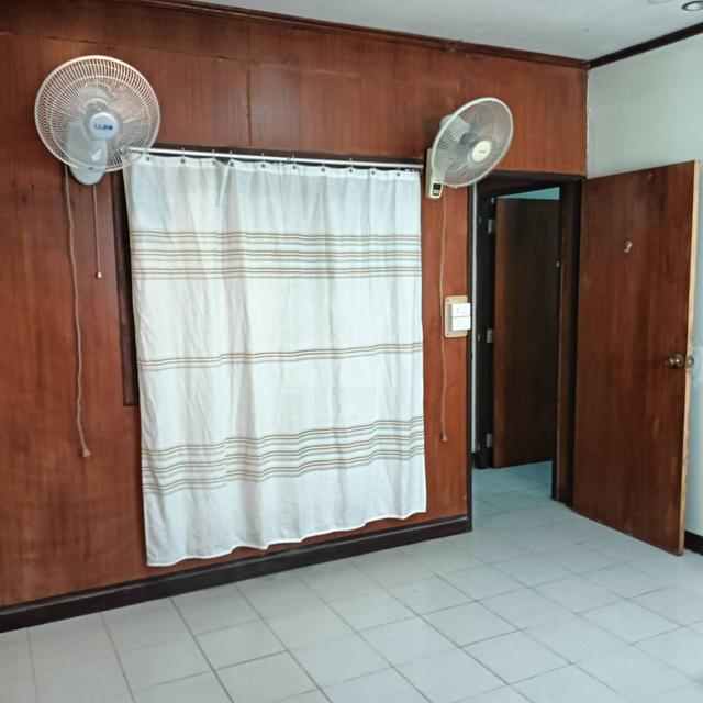 บ้านทาวน์เฮาส์ 2 ชั้น (หลังริม) 14