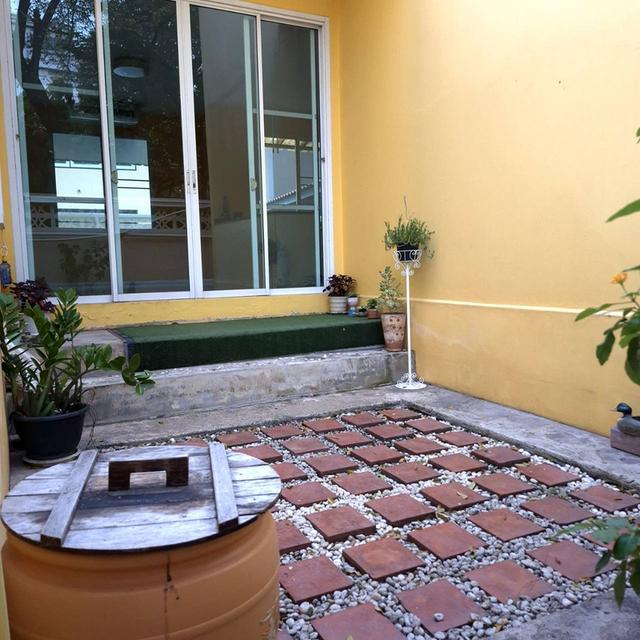 บ้านเดียวชั้นเดียว 2ิ ห้องนอน 2 ห้องน้ำ ติดเลียบทางด่วน 15