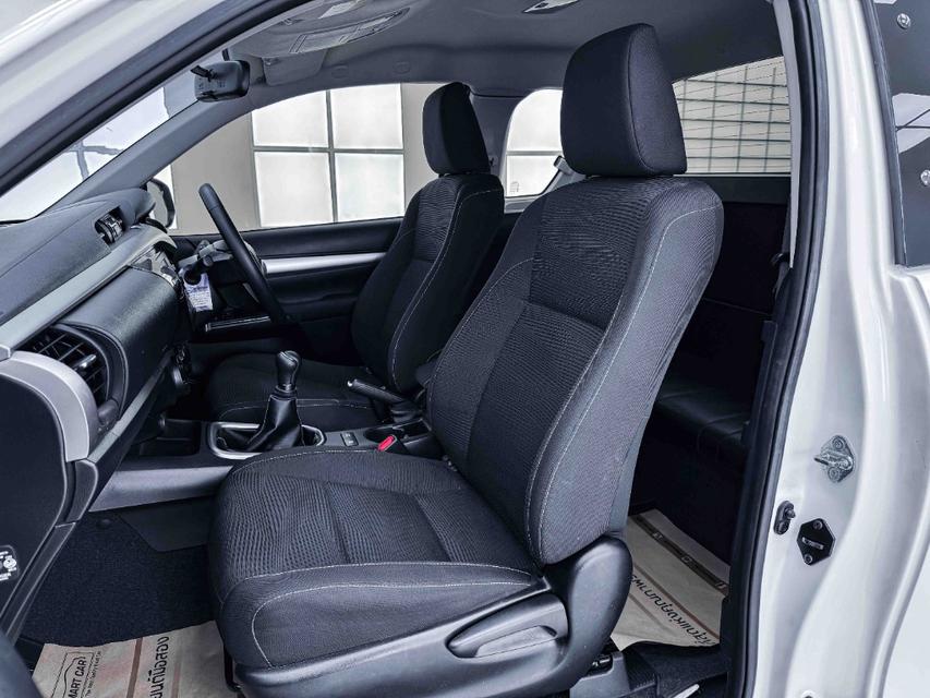 TOYOTA HILUX REVO 2.4 MID Z EDITION SMART CAB เกียร์ MT ปี 2020 สีขาว ดีเซลเลขไม์ 101,792 กมราคา 399,000 บาทโทร 0929699899 6B508 รูปที่ 15