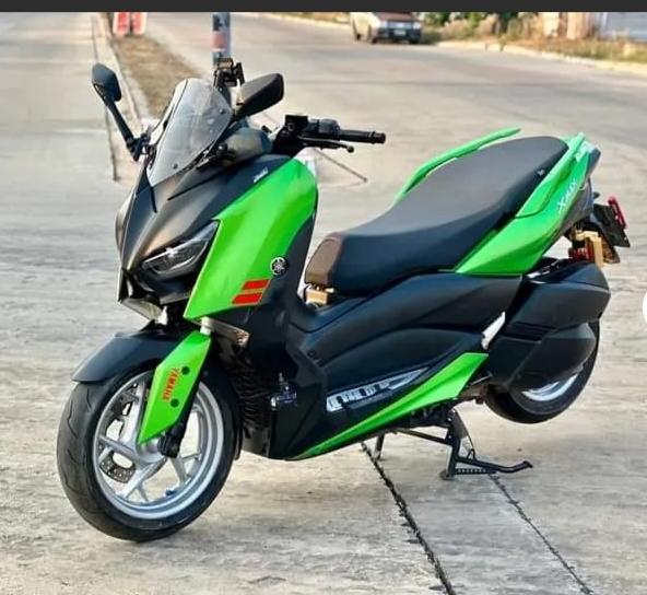 Yamaha xmax สีเขียว 3