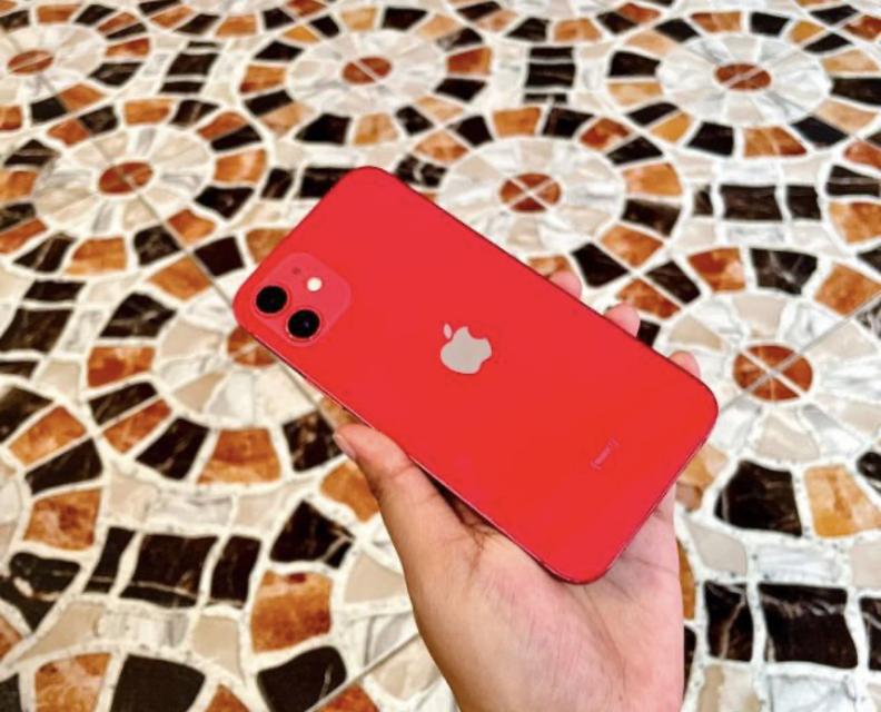 IPhone12 สีแดงสวย