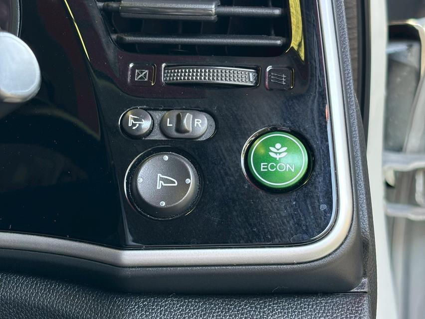 HONDA CITY 1.5 V i-VTEC ปี 2017 14