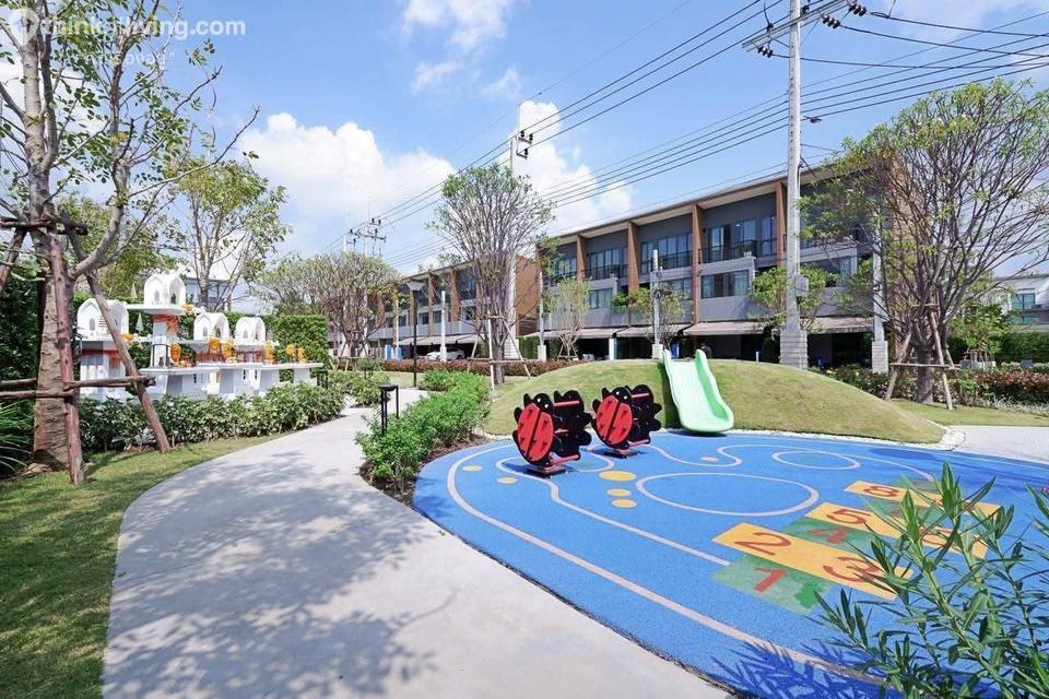 ขาย 🏢 ทาวน์โฮม 3 ชั้นหลังริม สภาพใหม่ไม่เคยเข้าอยู่ โครงการ บ้านกลางเมือง สุขุมวิท-อ่อนนุช 💥ฟรีของแถม แอร์ใหม่ 1 เครื่อง และ ประตู Digital lock บ้าน 9