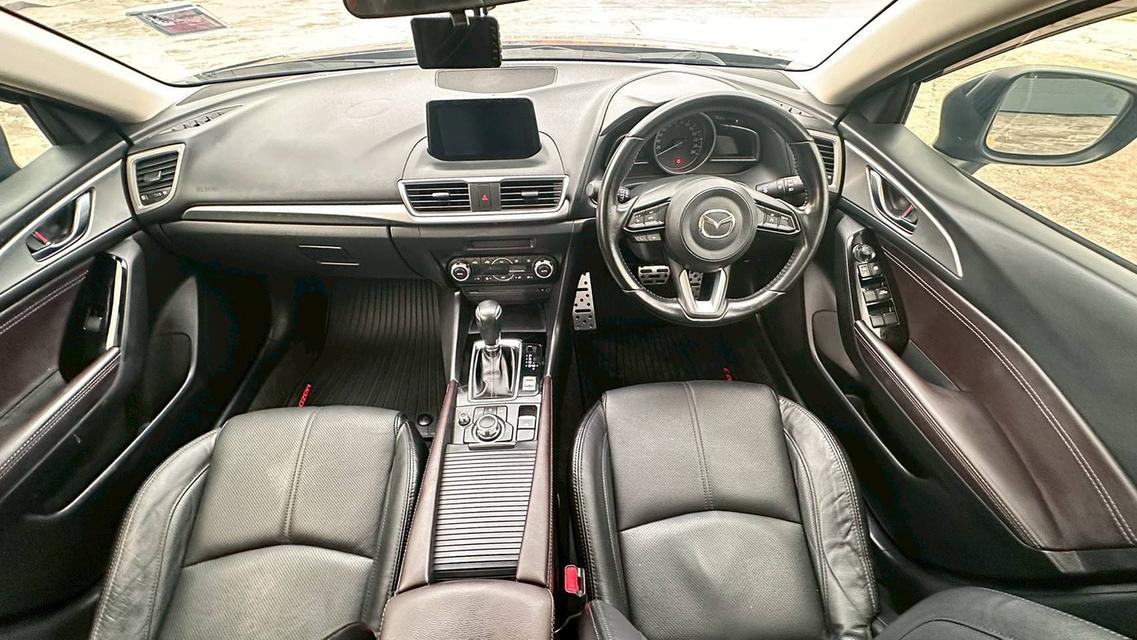 Mazda 3 2.0C Sport สีเดิมโรงงาน สภาพป้ายแดง 149,xxx กม. 9