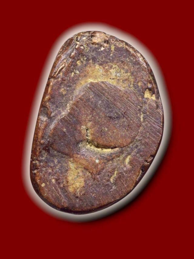 หลวงพ่อเงิน เปิดให้บูชาจ้า 2