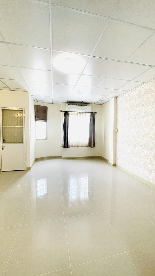 บ้านลัลลี่วิลล์ ประชาอุทิศ 72 7