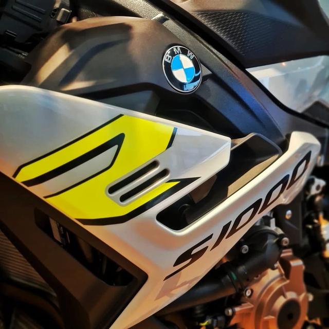 BMW S 1000 R Style Sport สวยมาก 2