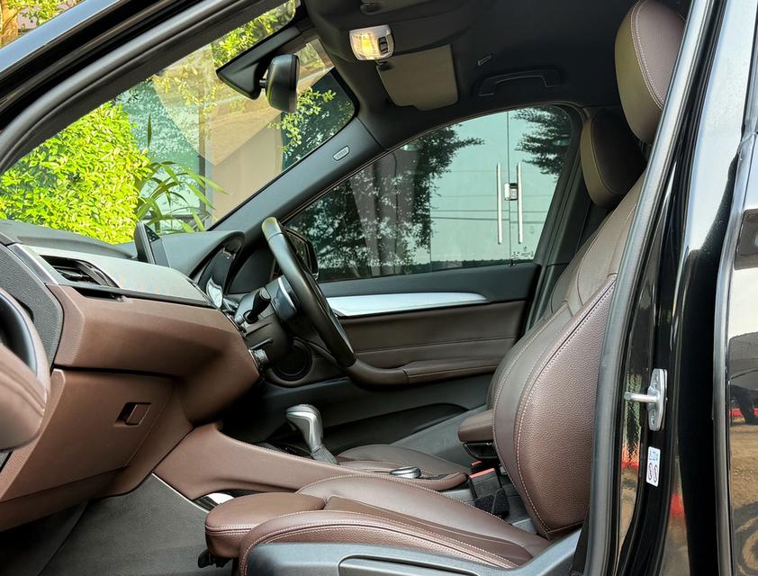 2018 BMW X1 18D MSPORT  รถมือเดียวออกป้ายแดง รถวิ่งน้อย เข้าศูนย์ทุกระยะ รถไม่เคยมีอุบัติเหตุครับ รูปที่ 13