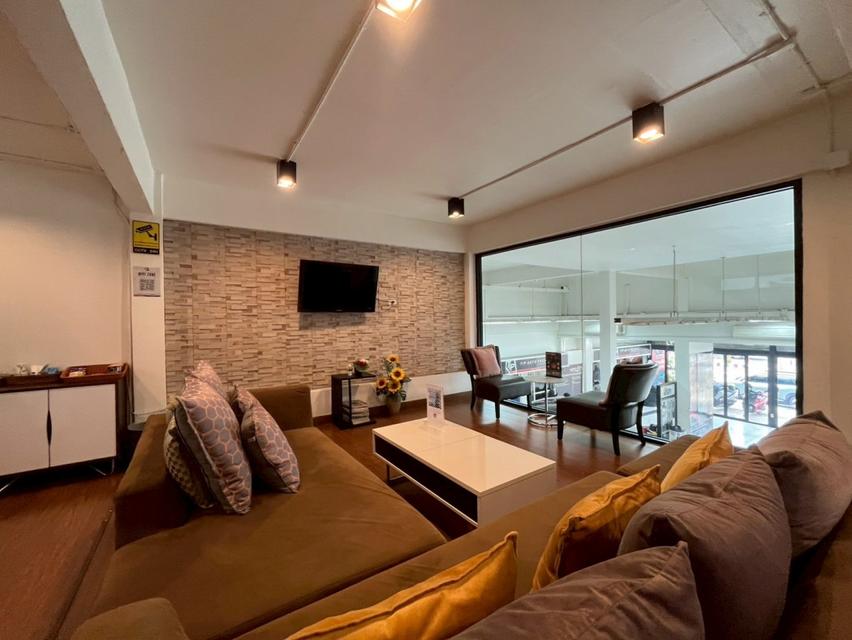 ขาย โชว์รูม 2 ชั้นครึ่ง 61 ตรว. 531 ตรม. ติดถนนกาญจนาภิเษก  ประกอบกิจการได้ทันที ใกล้ เดอะ พาซิโอ สมาคมชาวปักษ์ใต้ 6