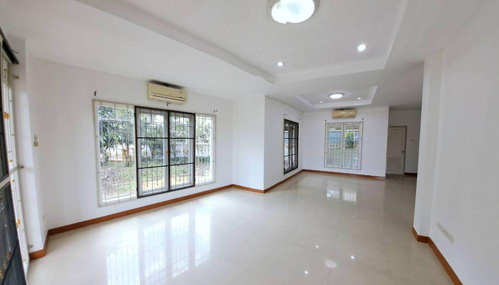 ขายบ้านเดี่ยว 2 ชั้น สินธนา กรีนวิลล์ เฟส 2 นวมินทร์ 50 ทำเลทอง ใกล้เดอะมอลล์บางกะปิ  3