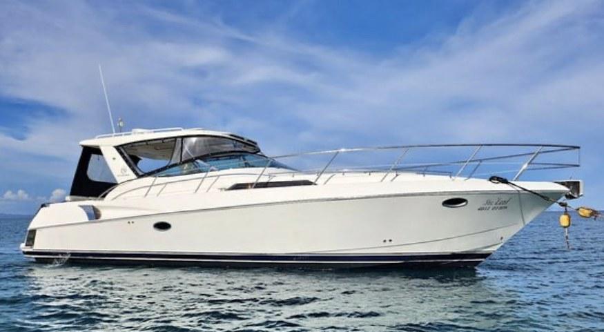 ขาย YACHT RIVIERA M 400 SPORT CRUISER- 2 CABINS