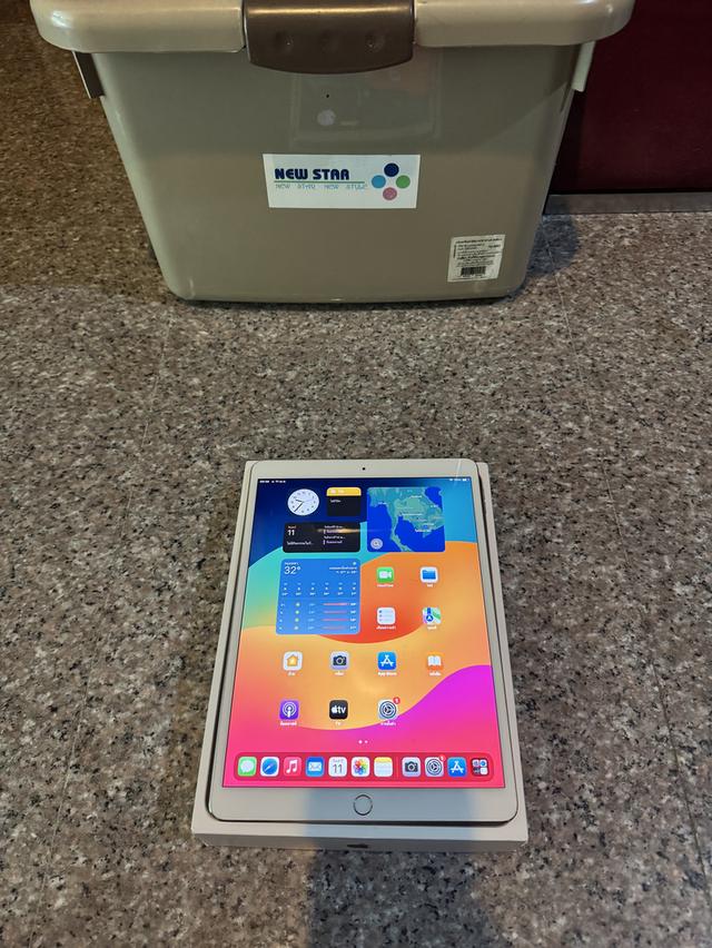 ขายๆๆๆถูกๆๆiPadPro10.5สีSilver 512กิ๊กสีSilver WiFi Celluer ใส่ซิมได้ สูนTrueเครื่องใช้งานดีทุกๆฟังชั่นรีสโตได้ตลอดไม่มีติดไอคราวคับ Model TH/A สภาพ