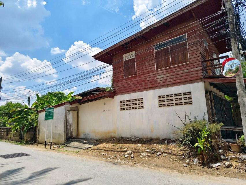 ขายบ้านพร้อมที่ดิน อ.ลาดยาว จ.นครสวรรค์ บ้านติดถนน ใกล้วัดลาดยาว (N.1733)