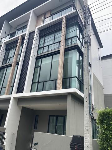 ให้เช่าโฮมออฟฟิศ 4ชั้นหลังมุม ย่าน เกษตร-นวมินทร์ สุคนสวัสดิ์ เลียบด่วน เซ็นทรัลอีสวิลล 1