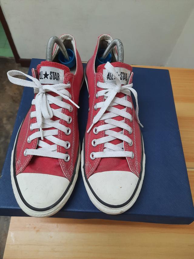 รองเท้าผ้าใบ Converse