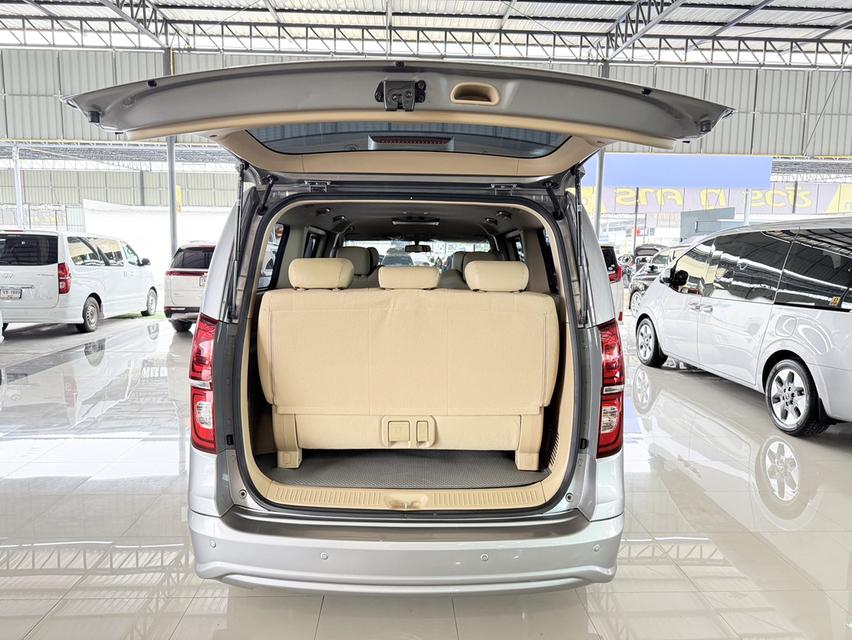 Hyundai H-1 2.5 Deluxe (ปี 2018) Wagon AT 20