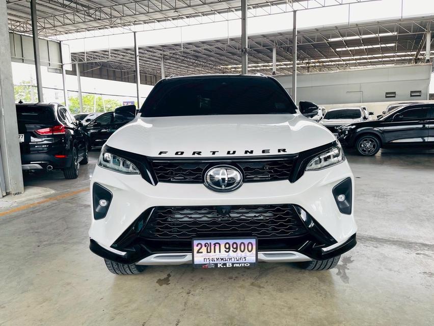 TOYOTA FORTUNER 2.4 LEGENDER 2023🚘