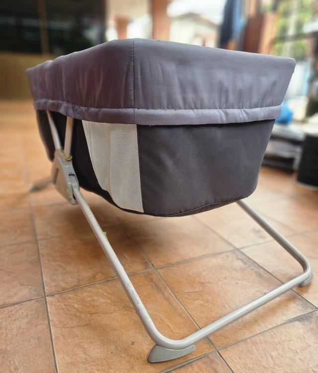 เปลเด็ก Evenflo เตียงเด็กพับเล็ก รุ่น Villi สำหรับเด็กแรกเกิด - 15 เดือน มือสอง สภาพดี 8