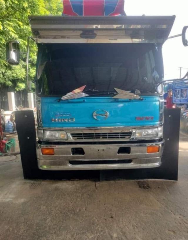 ส่งต่อรถบรรทุก HINO 6 ล้อดั้มพ์ 4