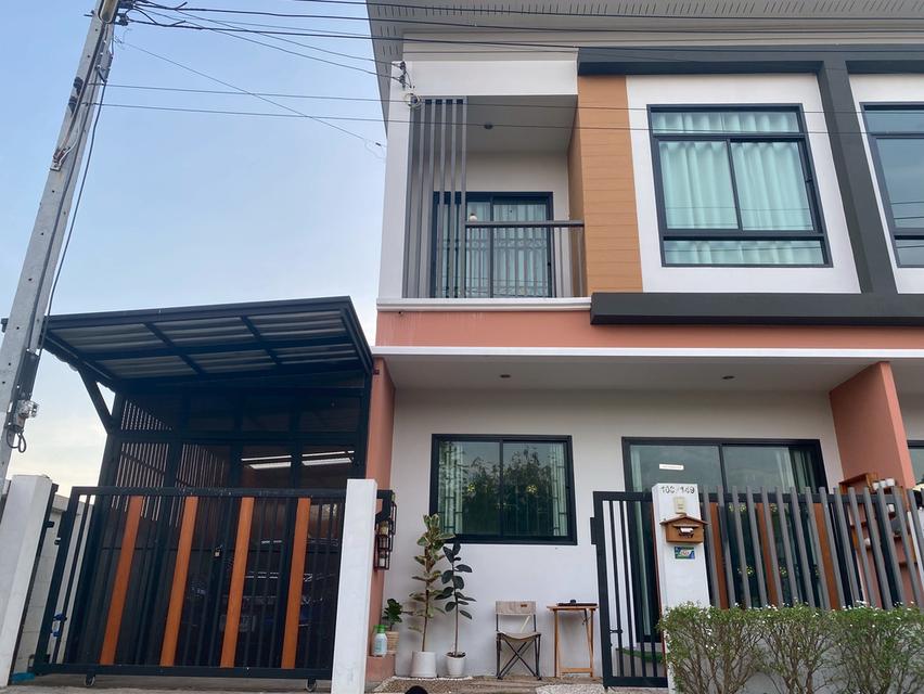 ขายบ้านมือสองสภาพใหม่เอี่ยม พร้อมอยู่ เดินทางสะดวก บนทำเลศักยภาพ 1