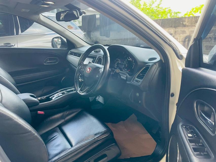 HONDA HRV 1.8 EL SUNROOF ปี 16. 10