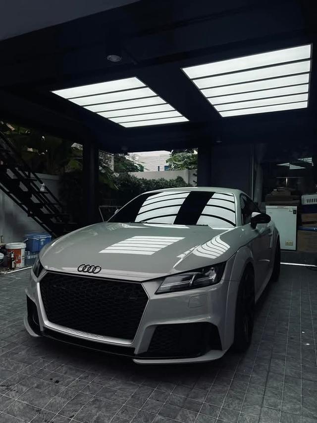 Audi TT สีขาว 9