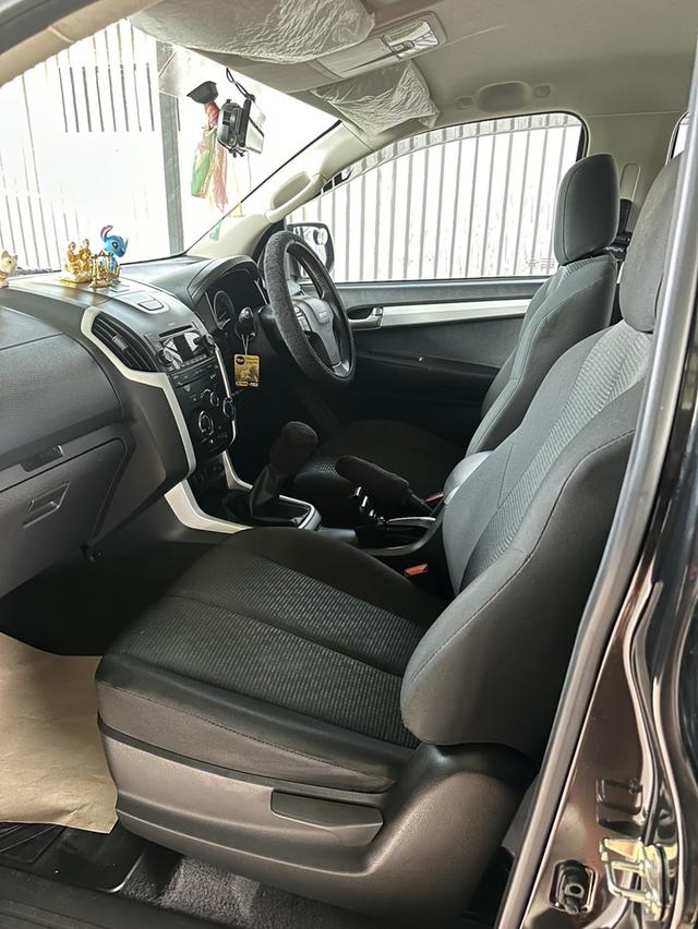  Isuzu MU-X · 4 ประตู ปี2017 6