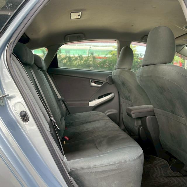 Toyota Prius 1.8 Hybrid AT ปี 2012 16