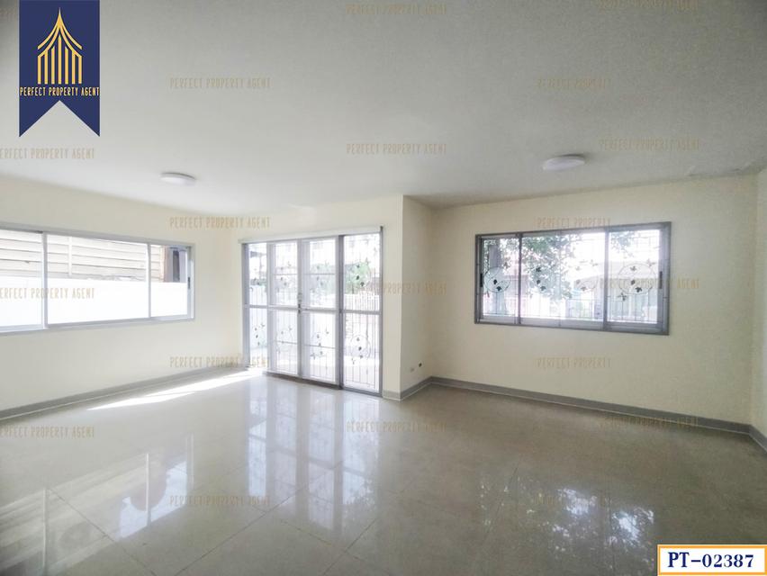 ขาย ทาวน์เฮ้าส์ The Connect 2 บางนา กม.10 ซอยมหาชัย ใกล้วงแหวนกาญจนา 8