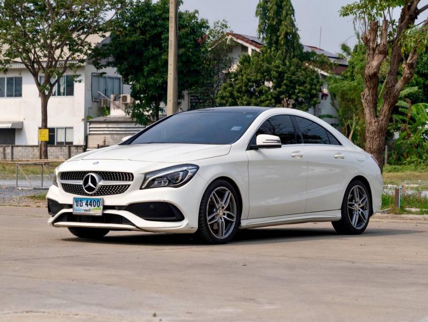 Mercedes Benz CLA250 2.0 AMG Dynamic 2017 ใช้น้อยมาก ประวัติดี รถสวยใหม่จริงๆคับ 3