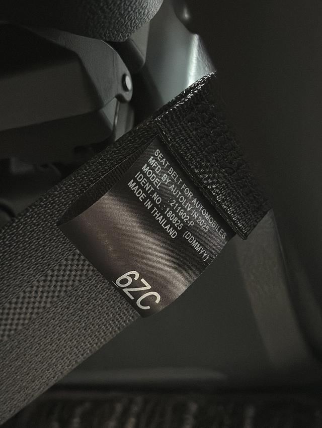 Toyota Alphard  Z hybrid 40  HEV 12