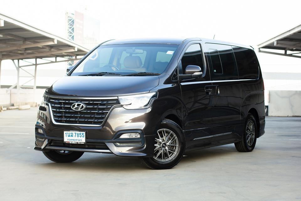 Hyundai​ H1 Deluxe 2.5 A/T ดีเซล ปี 2019 1
