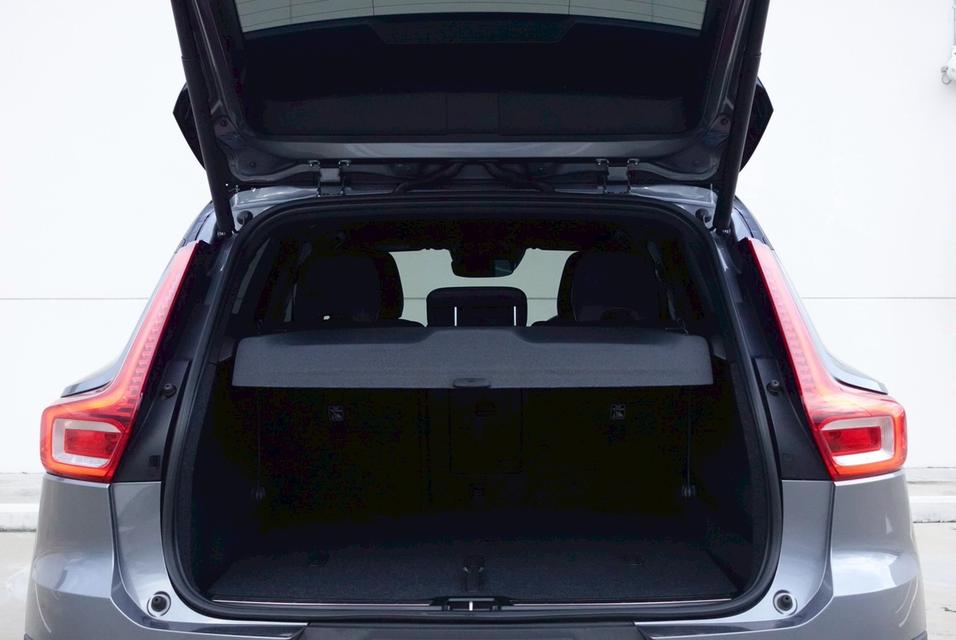VOLVO XC40 2.0 T5 R-design AWD ปี2019 13