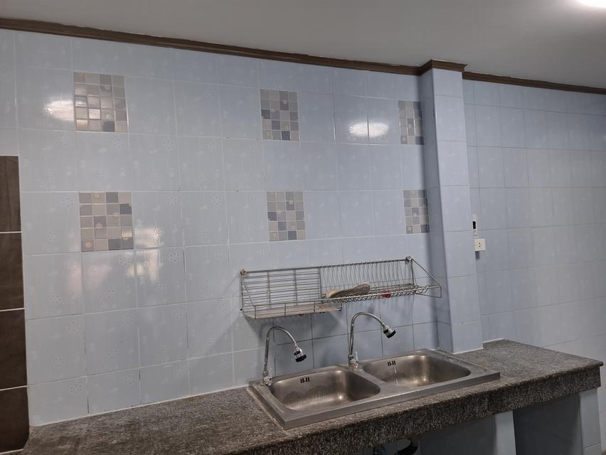 ขายทาวน์เฮ้าส์ 3 ชั้น 2 หลังทะลุกันหมู่บ้านสินทวีสวนธน 1 9