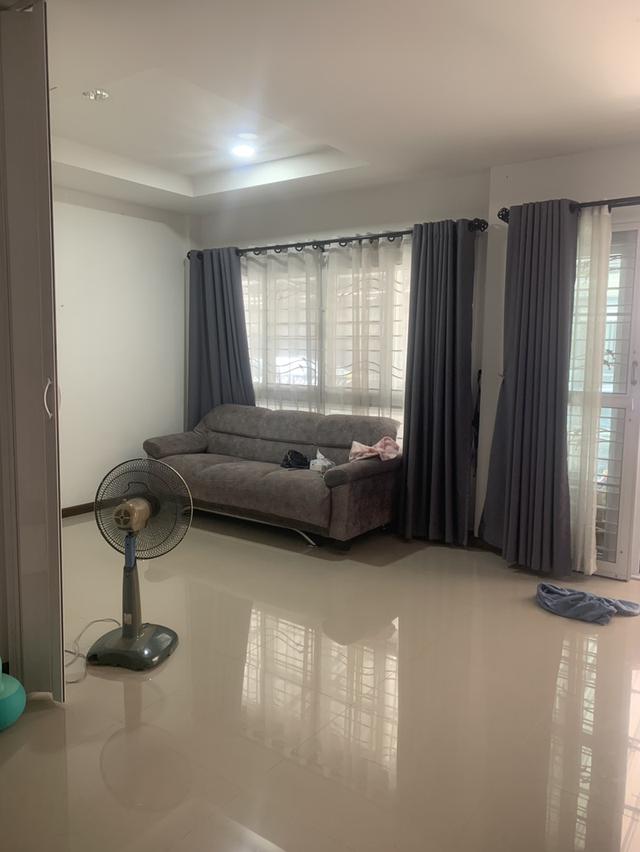 ทาวน์โฮม2ชั้น หน้ากว้าง 5.5 เมตรที่ดิบ 22 ตารางวา 4 ห้องนอน 3 ห้องน้ำต่อเติมเรียบร้อย 4