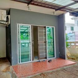 ให้เช่าทาวเฮ้าส์  THE CONNECT สุขสวัสดิ์ 26  3 นอน 2 น้ำ 2 ชั้น 3 ที่จอดรถ 10,000 บาท ติดต่อ 0868829426 3