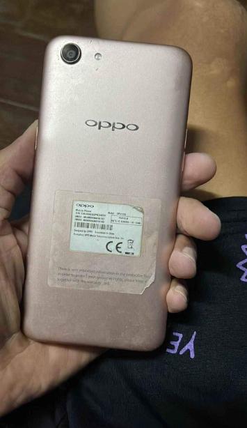 มือถือ รุ่น OPPO A83  2