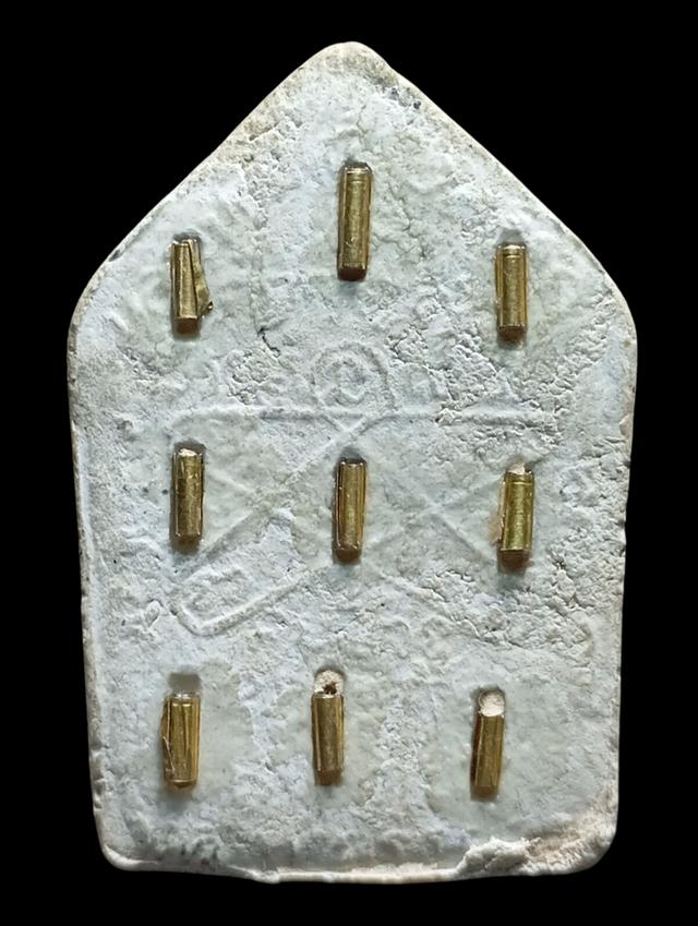 พระขุนแผนเนื้อผง สายระยอง ฝังตะกรุดหน้าหลัง 3