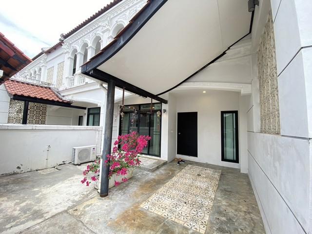 For Rent : Town home near Super Cheap Market, 3 Bedroom 3 Bathroom 2