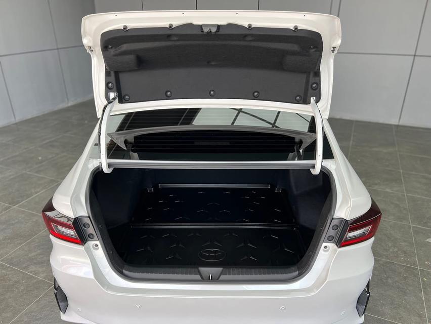 TOYOTA YARIS ATIV 1.2 PREMIUM 2023 19