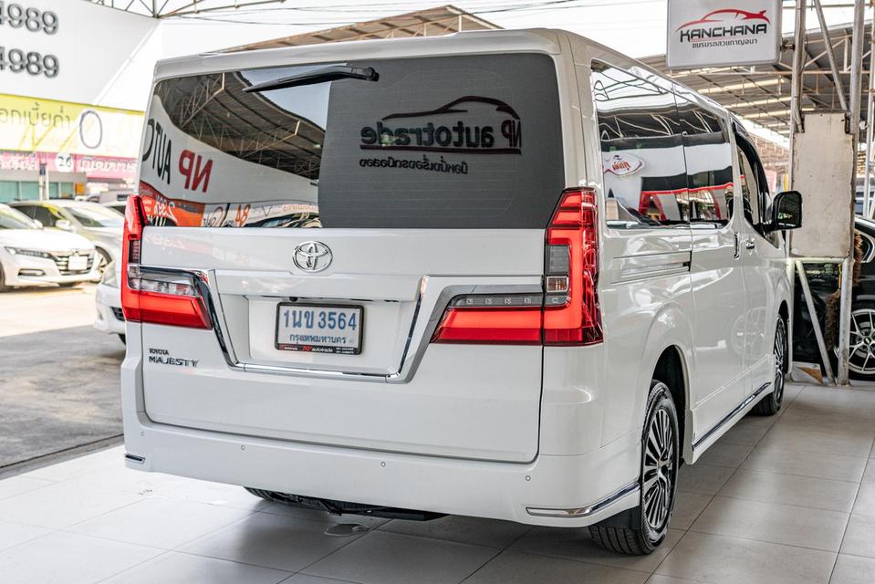 รหัส NP3564 TOYOTA MAJESTY 2.8 PREMIUM 2020 8