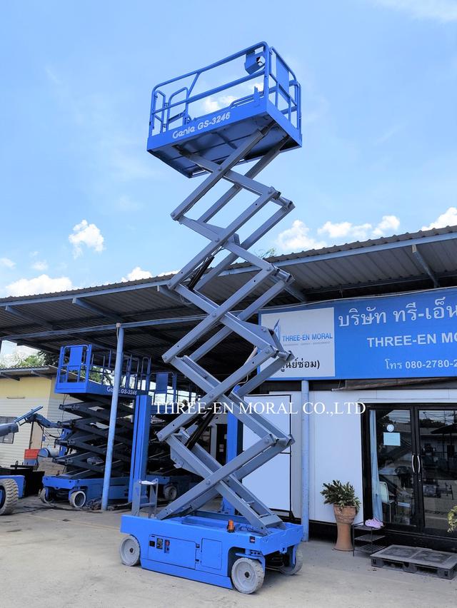 รถกระเช้า Scissor Lift Genie GS-3246 4