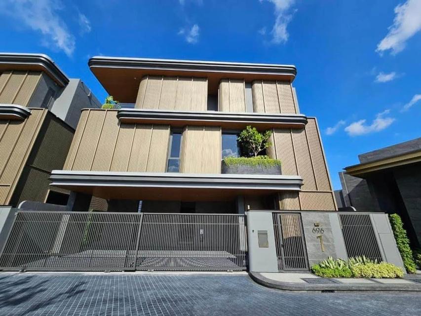 ให้เช่าบ้านเดี่ยวหรู บูก้านพระราม9-เหม่งจ๋าย Luxury House For Rent/SaleBugaan Rama 9-Maengjai 1