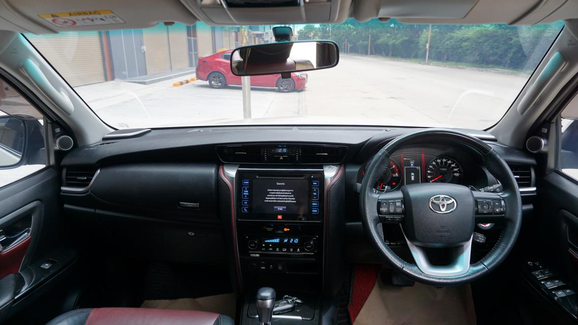 Toyota fortuner TRD Sportivo 2016 รูปที่ 17