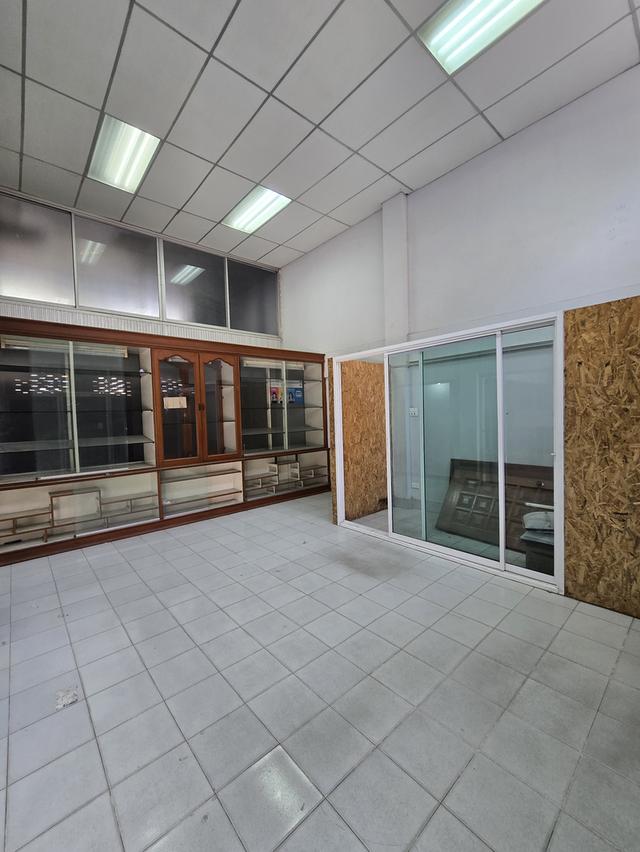 ตึกแถวให้เช่าทำเลดีใกล้ mrt สายสีม่วงและสายสีแดงสถานีบางซ่อน (เพิ่งRenovateใหม่) 7