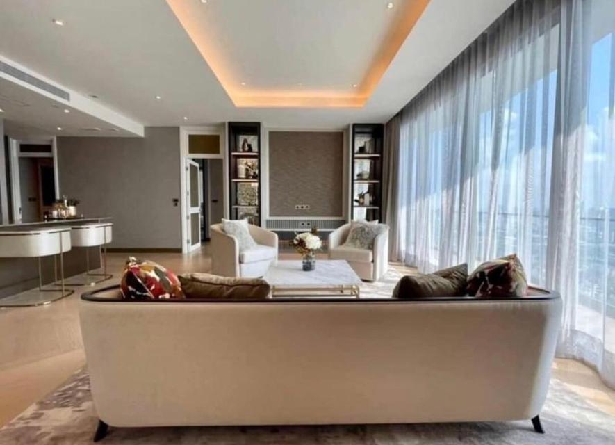 The Luxurious Penthouse for rent in Bangkok near iconsiam department store