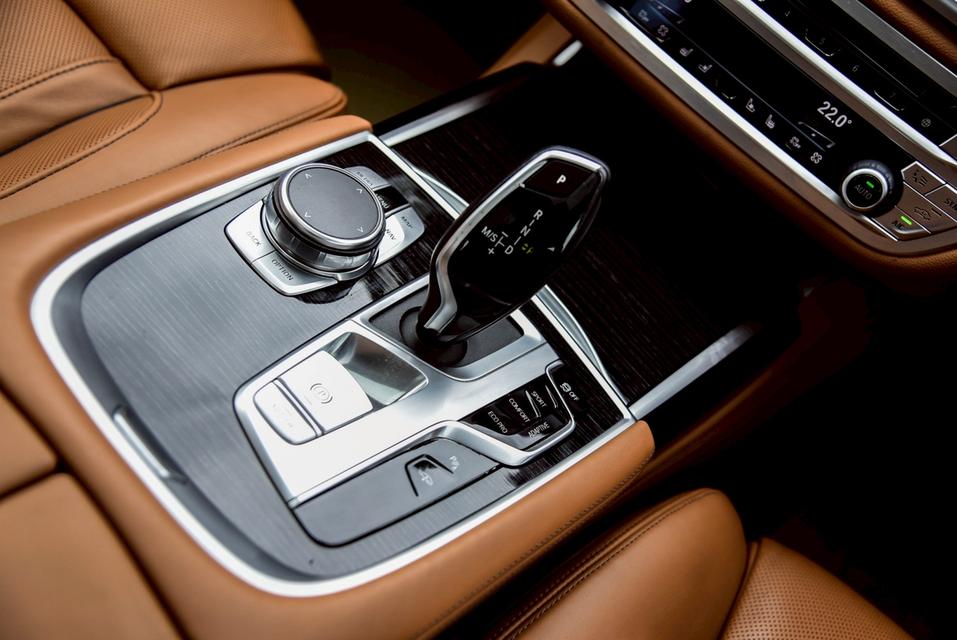 รหัสรถ CBL4242 BMW 730Ld 3.0 M Sport G12 AT 2019 17