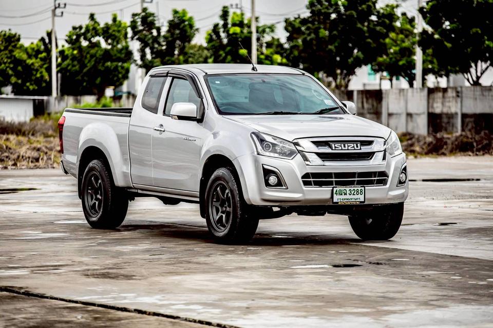 ISUZU D-MAX Hi-lander Cab 1.9 Ddi L ปี 2017 สีเทา 3
